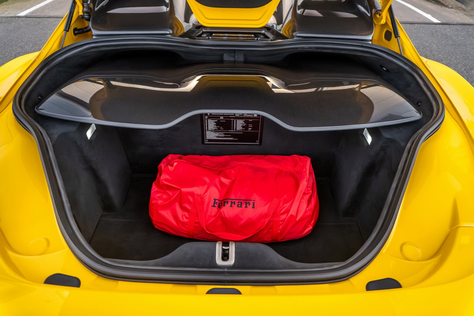 Ferrari 812 Competizione Aperta