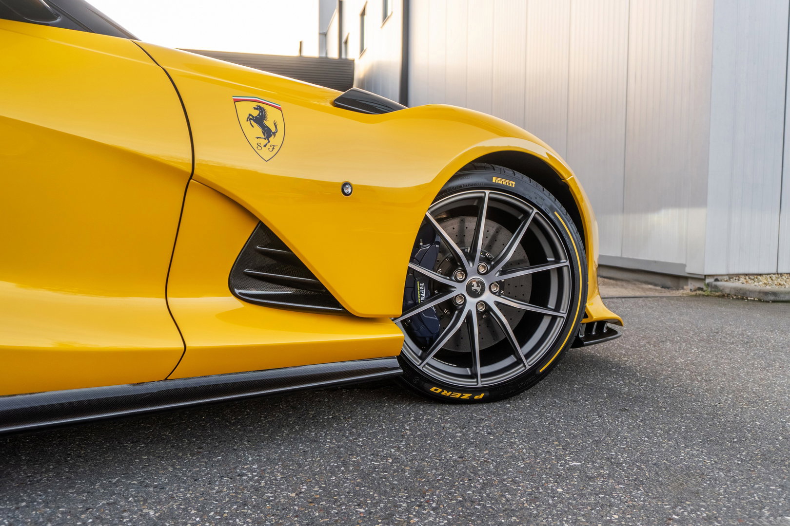 Ferrari 812 Competizione Aperta