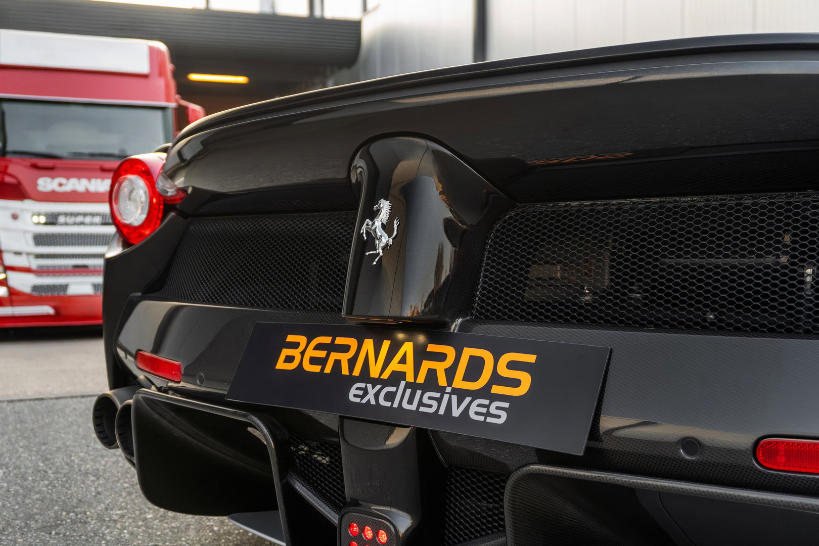 Ferrari LaFerrari Aperta