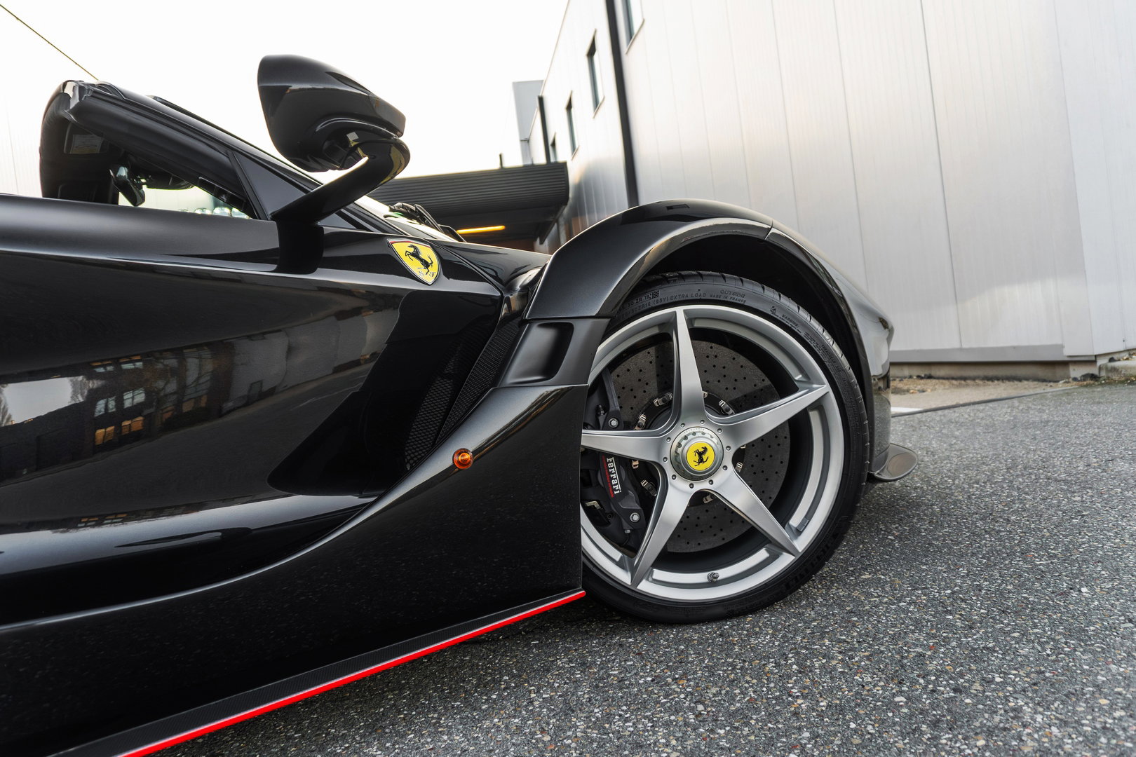 Ferrari LaFerrari Aperta
