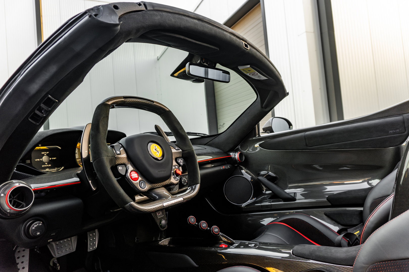 Ferrari LaFerrari Aperta
