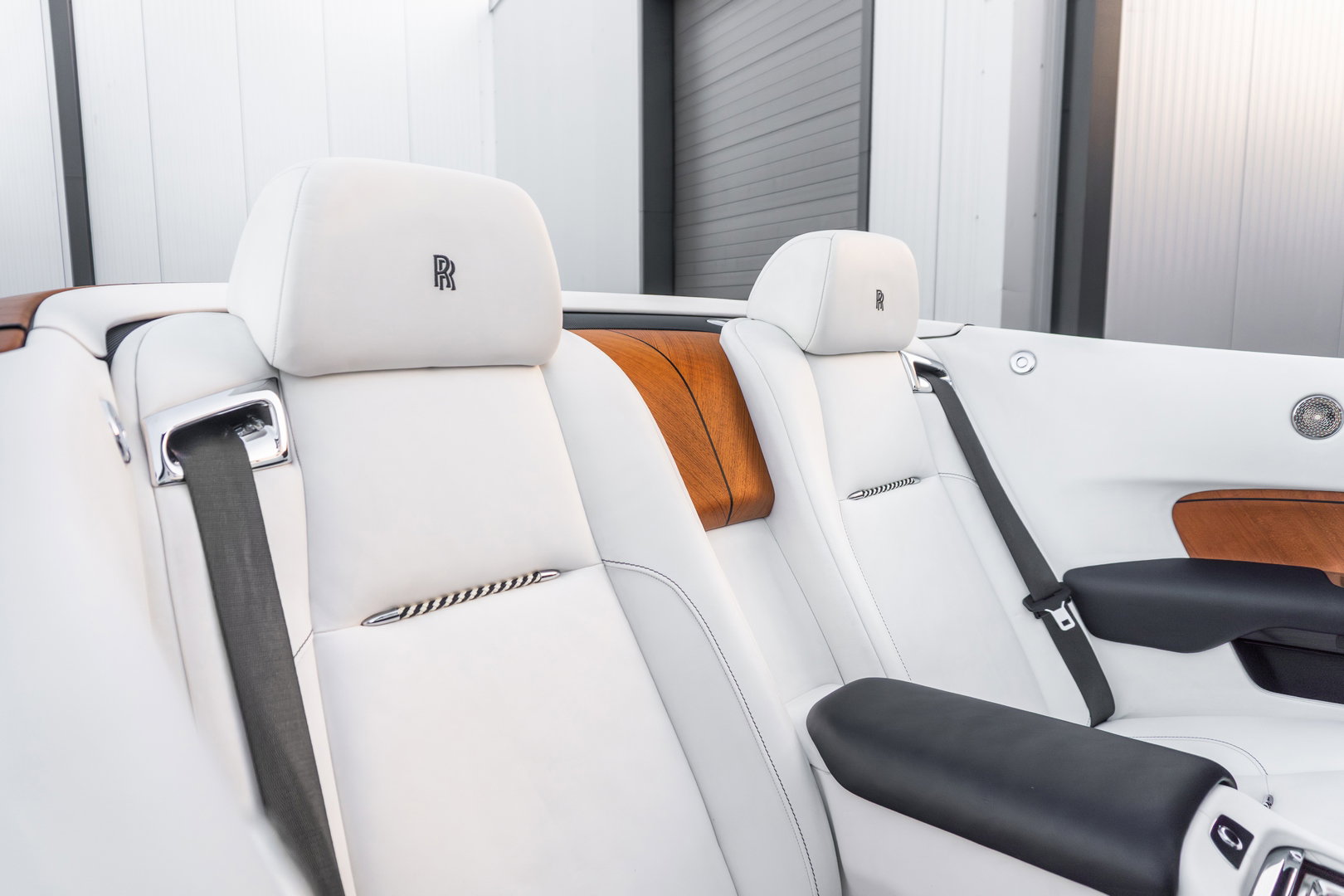 Rolls-Royce Dawn