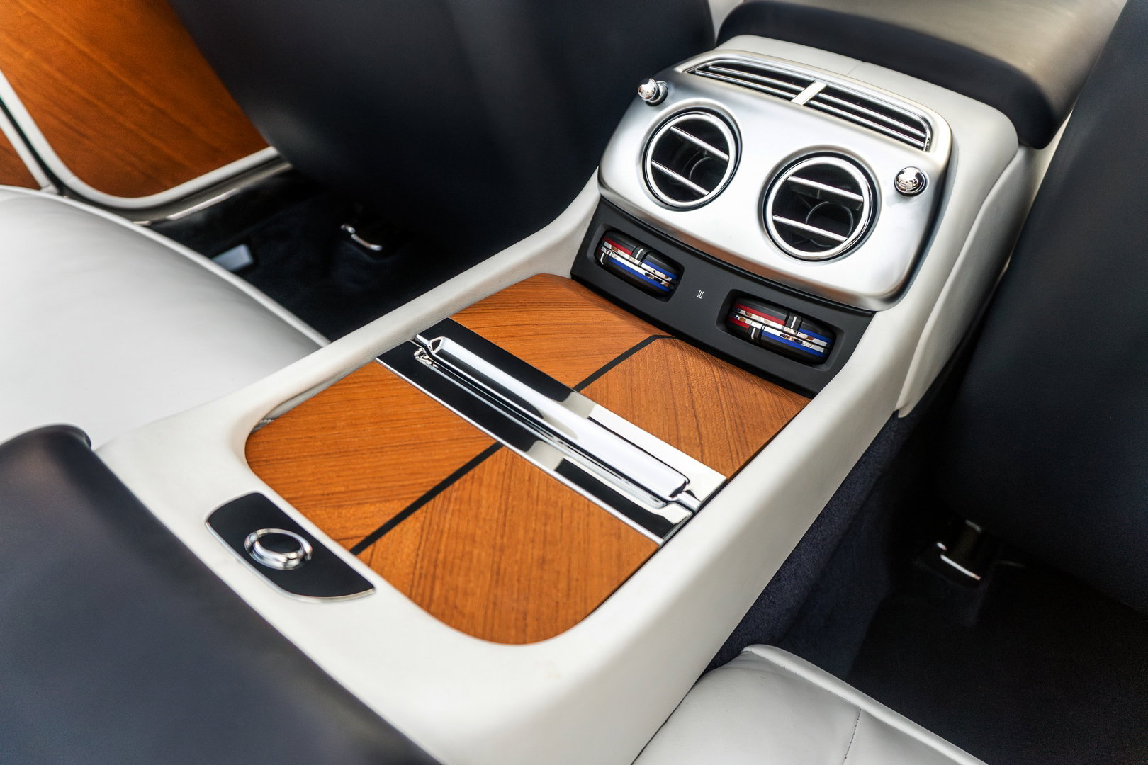 Rolls-Royce Dawn