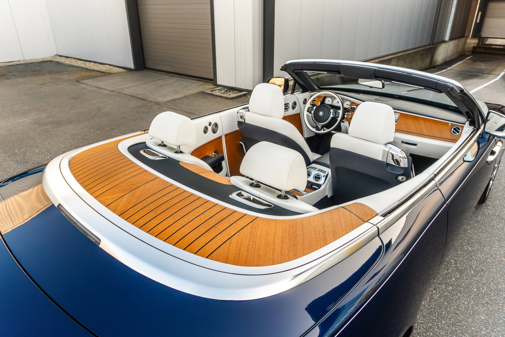 Rolls-Royce Dawn