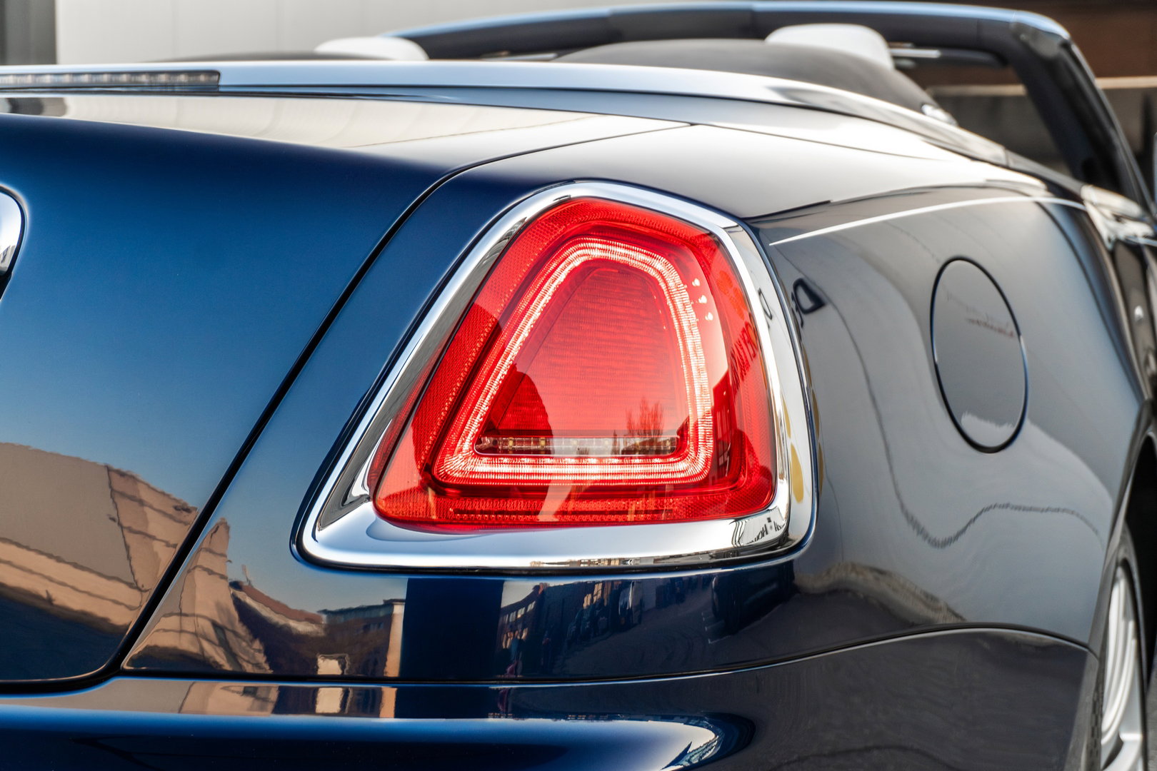 Rolls-Royce Dawn