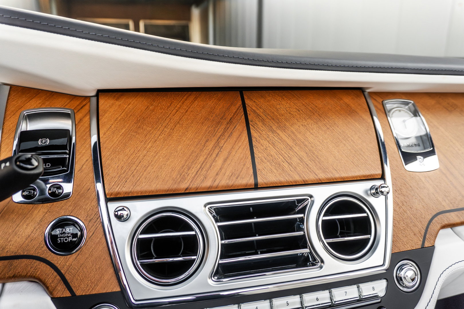 Rolls-Royce Dawn