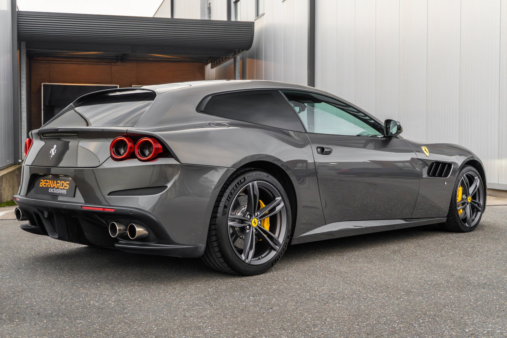 Ferrari GTC4Lusso 6.3 V12