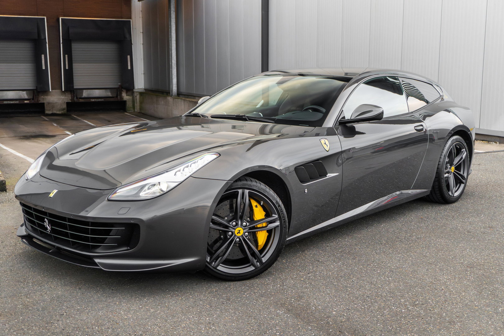 Ferrari GTC4Lusso 6.3 V12