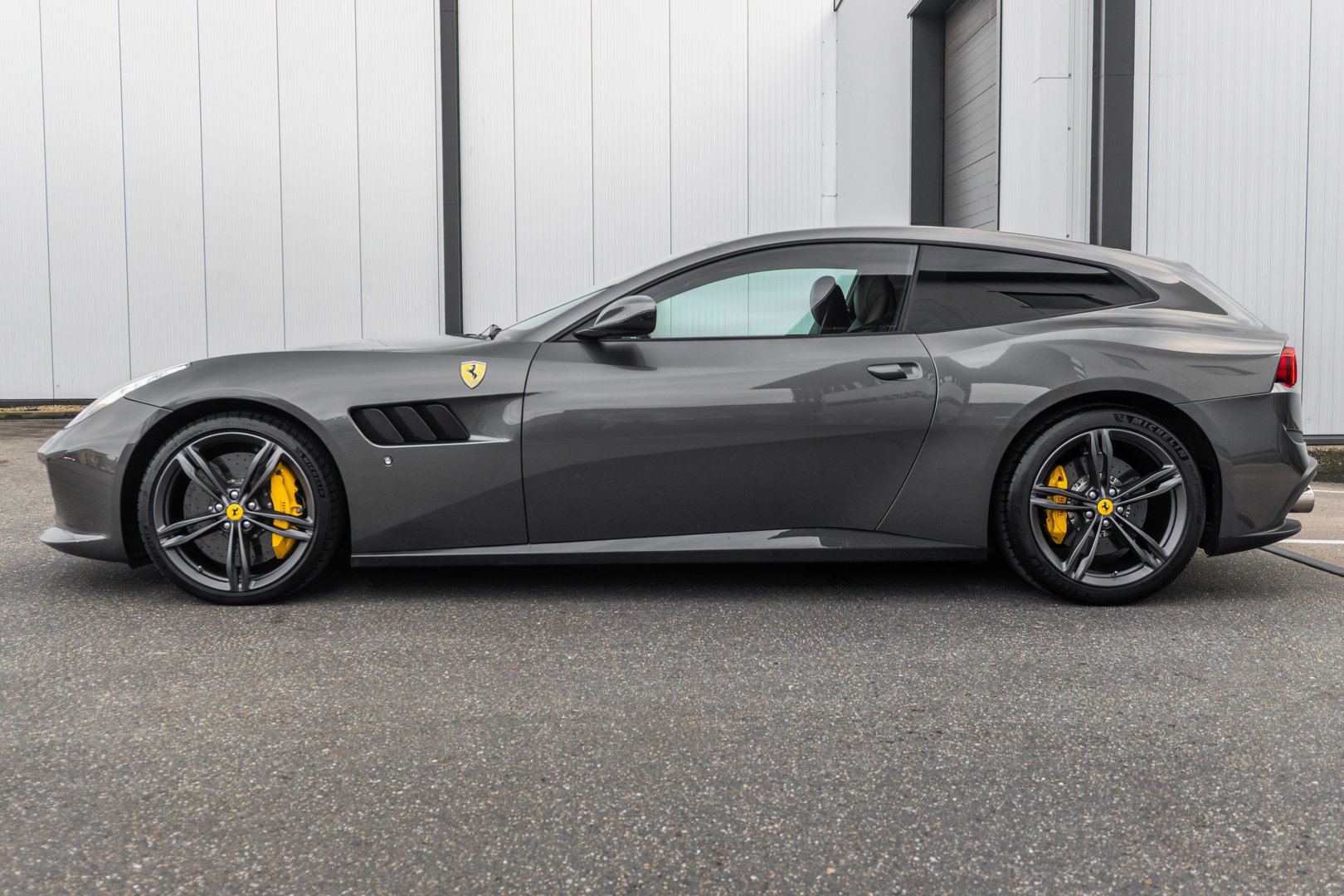 Ferrari GTC4Lusso 6.3 V12