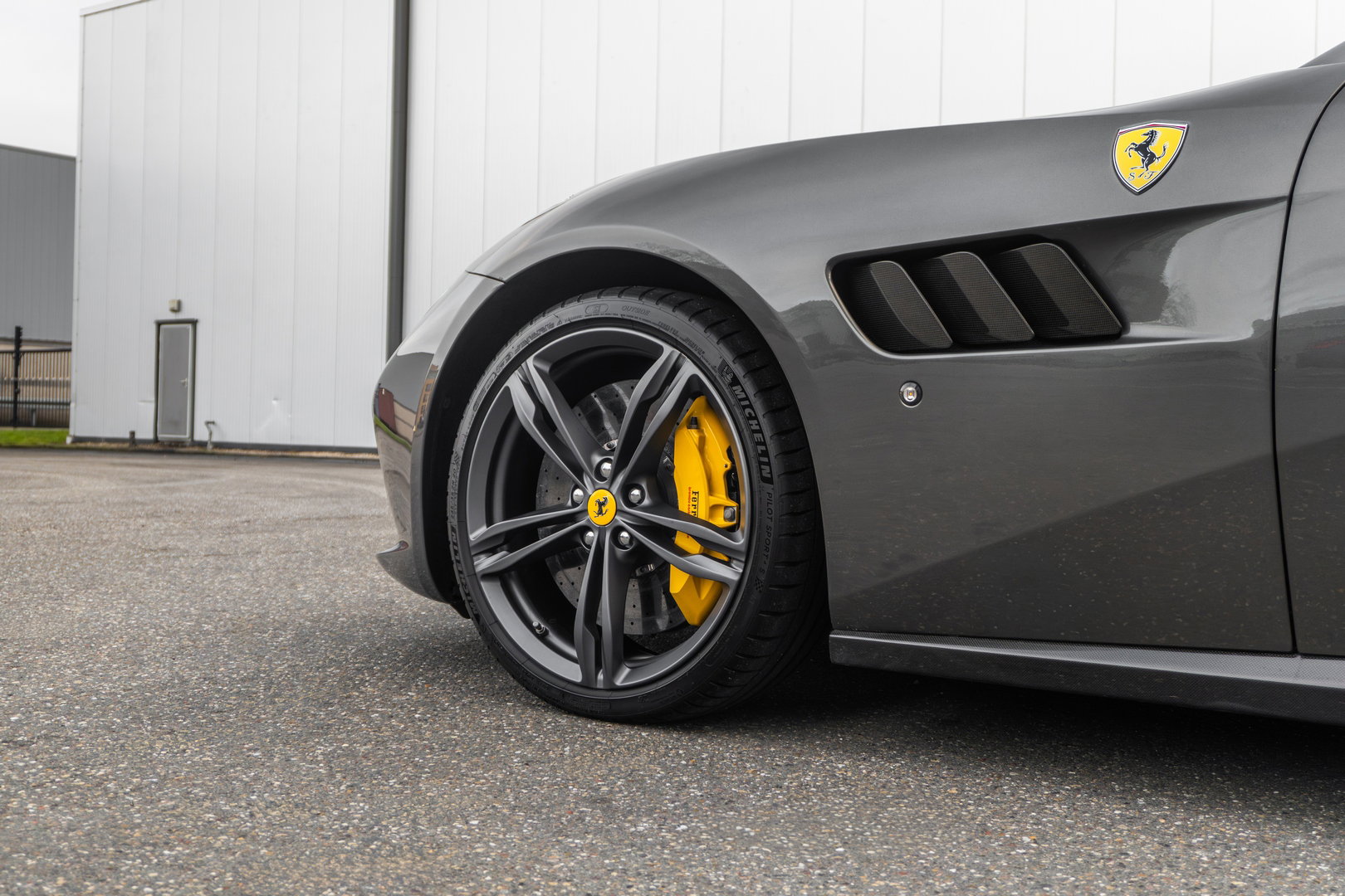 Ferrari GTC4Lusso 6.3 V12