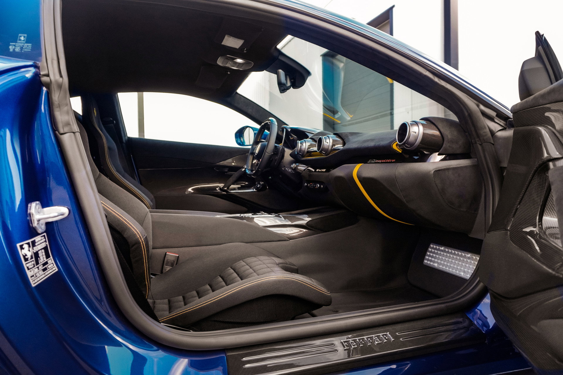 Ferrari 812 Competizione