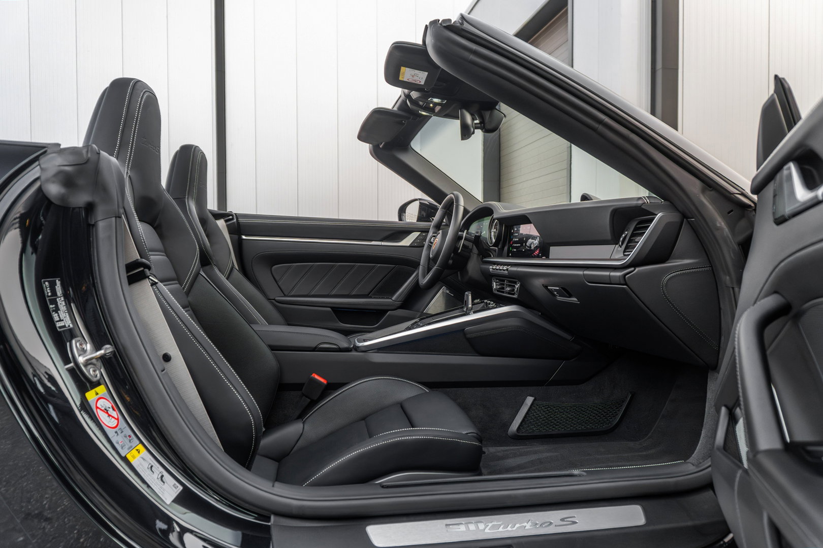 Porsche 911 (992) Turbo S Cabriolet