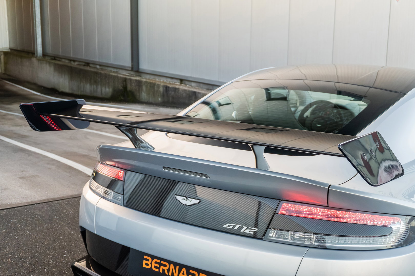 Aston Martin Vantage GT12