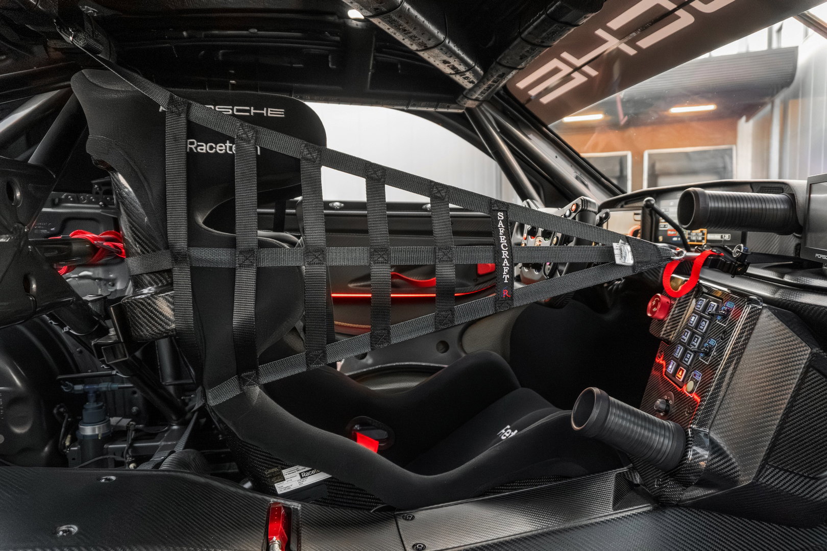 Porsche 911 (992) GT3 R rennsport