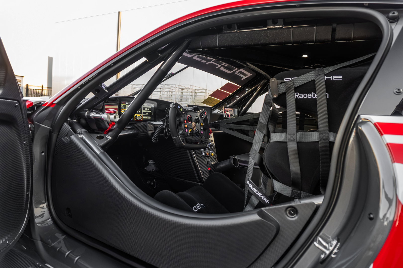 Porsche 911 (992) GT3 R rennsport