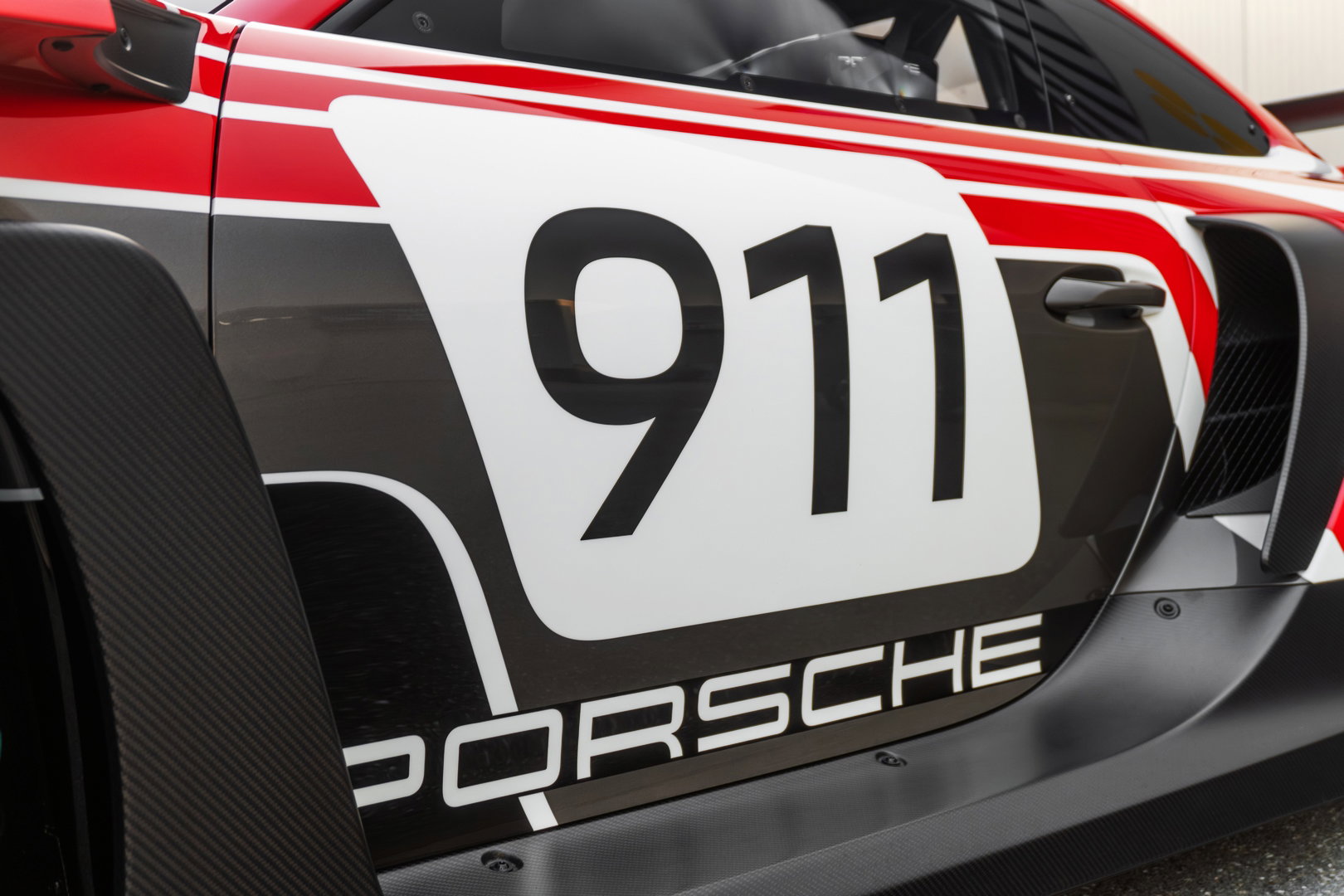Porsche 911 (992) GT3 R rennsport