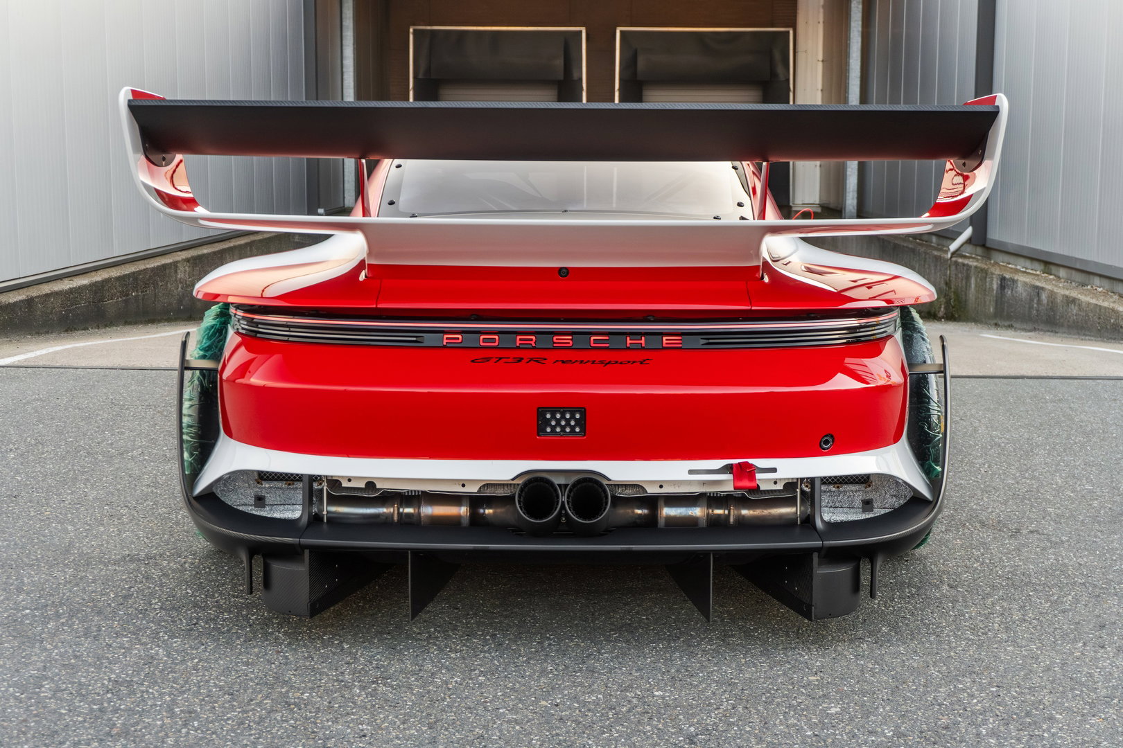 Porsche 911 (992) GT3 R rennsport