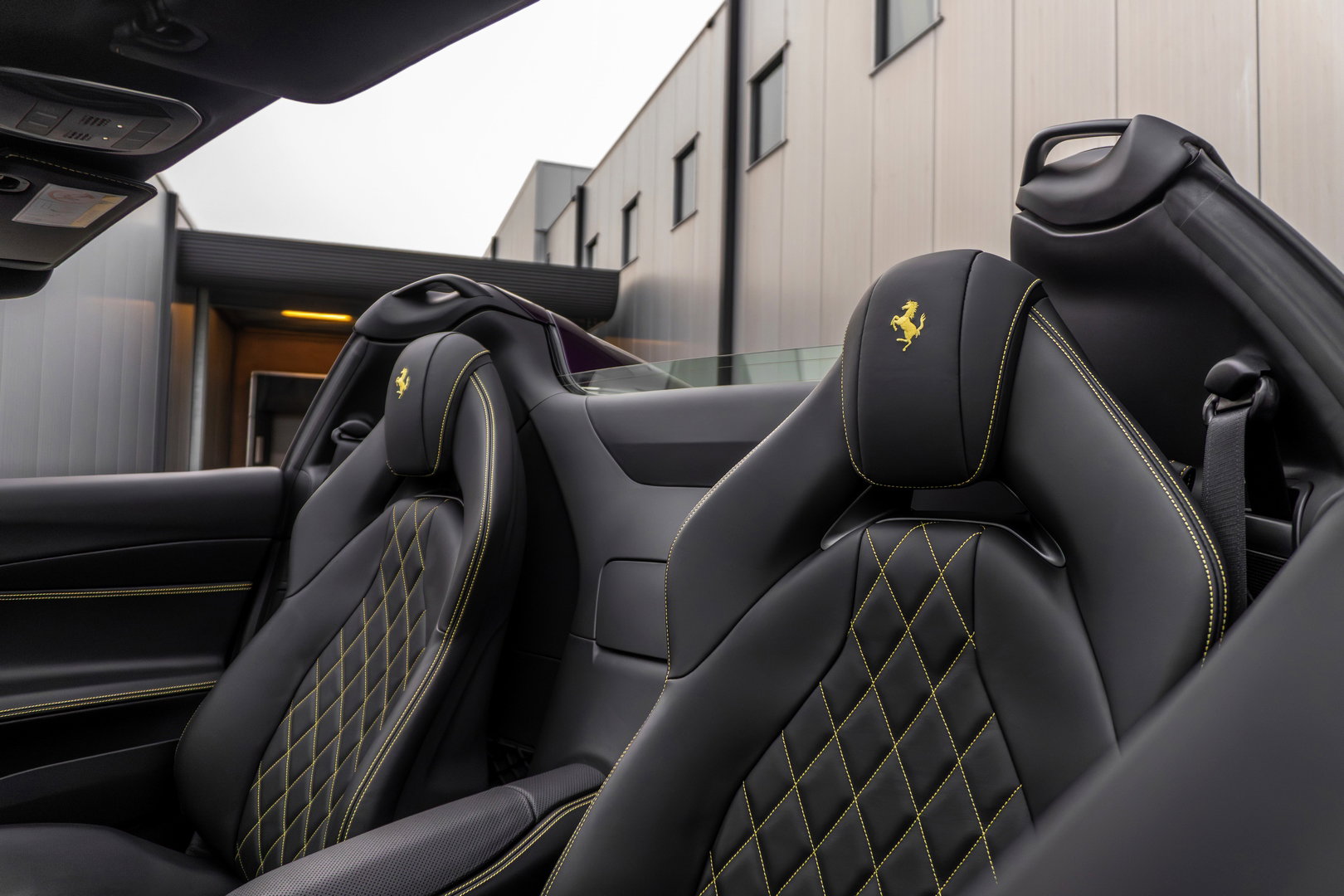 Ferrari 812 GTS