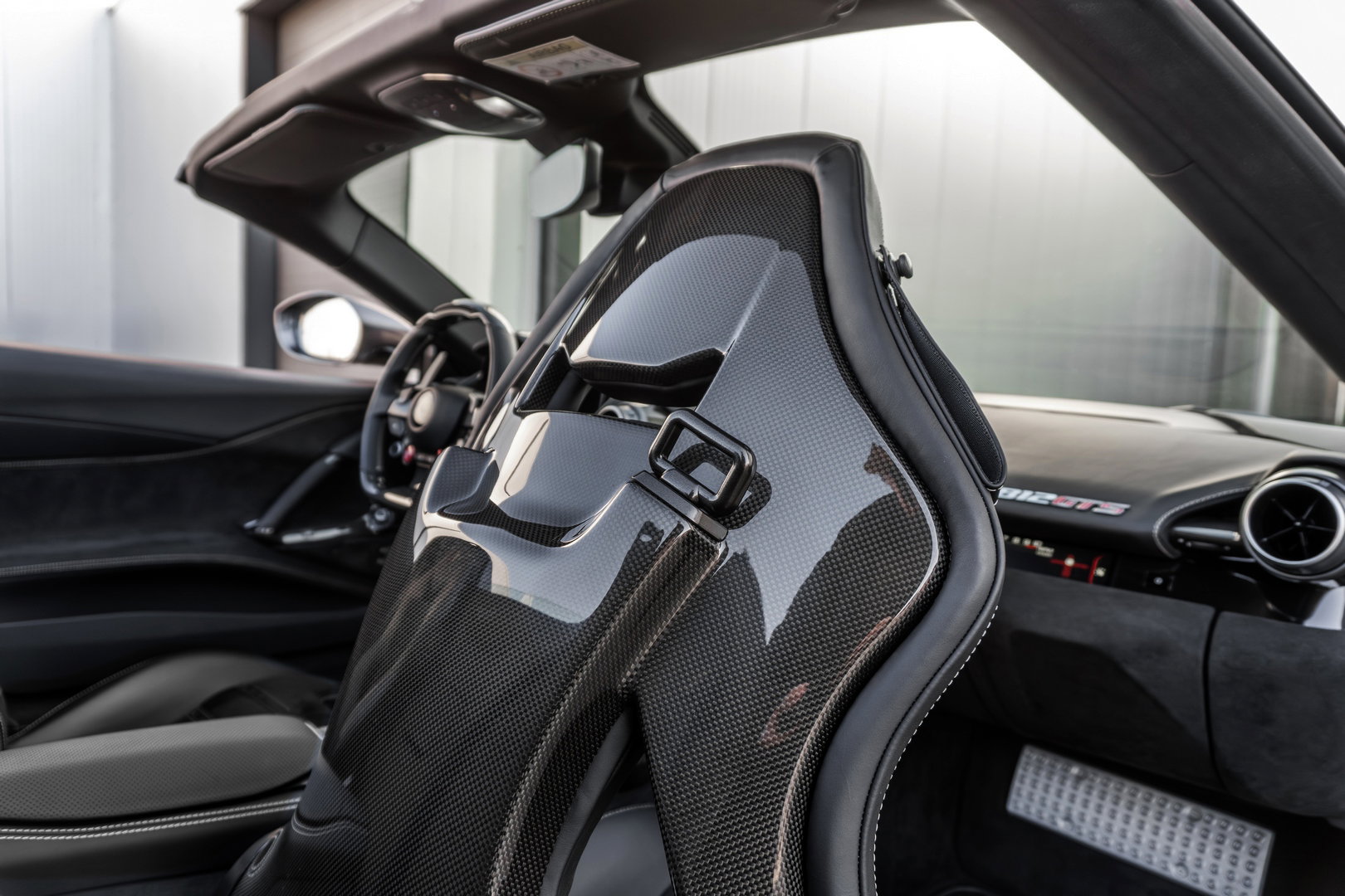 Ferrari 812 GTS