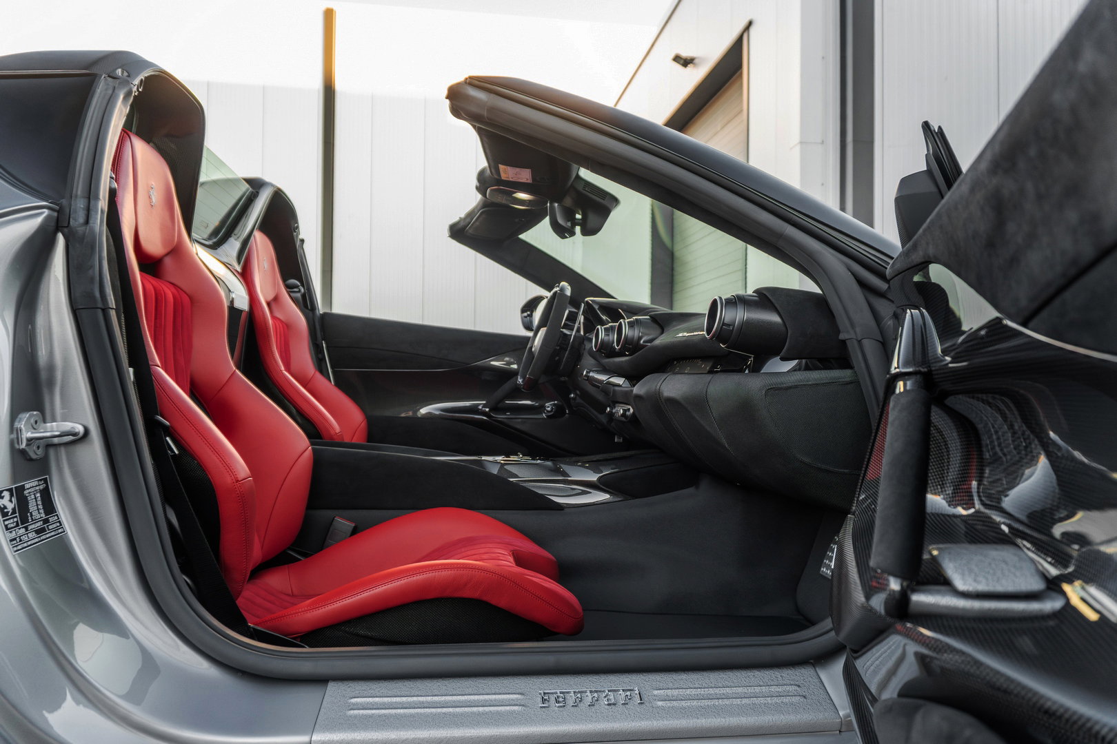 Ferrari 812 Competizione Aperta
