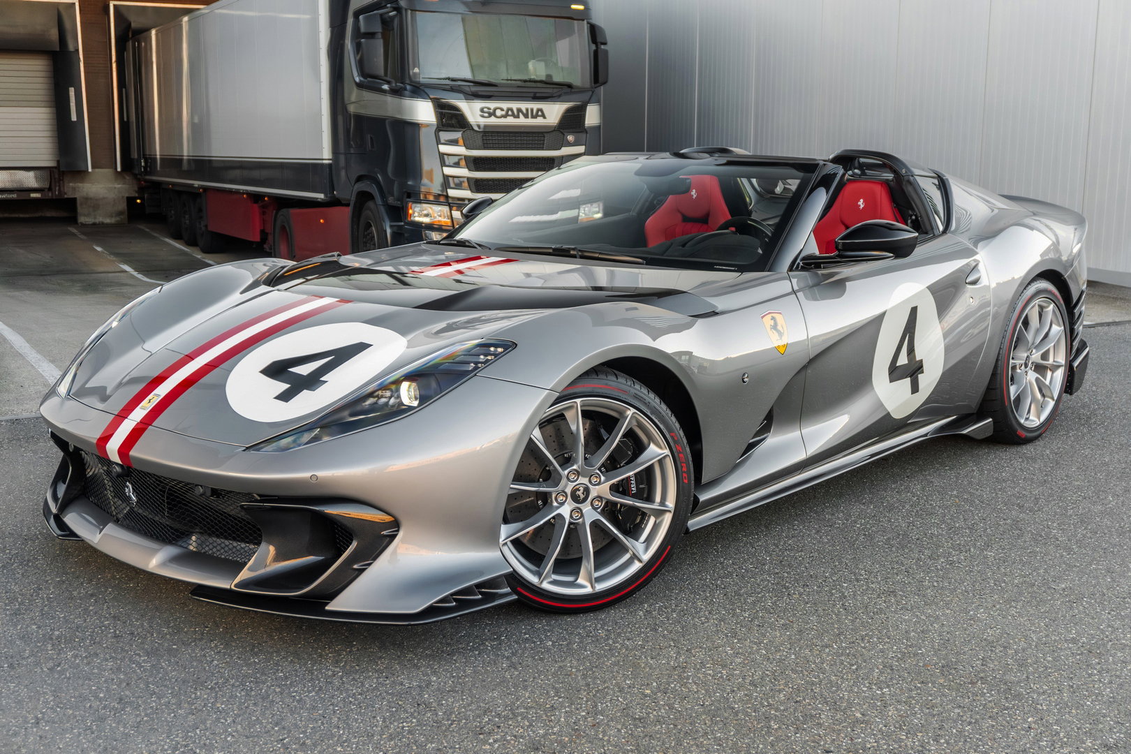 Ferrari 812 Competizione Aperta