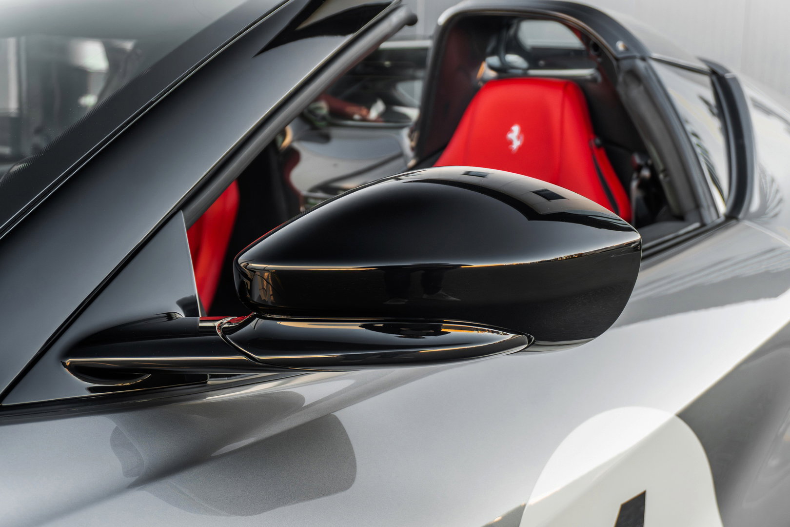 Ferrari 812 Competizione Aperta