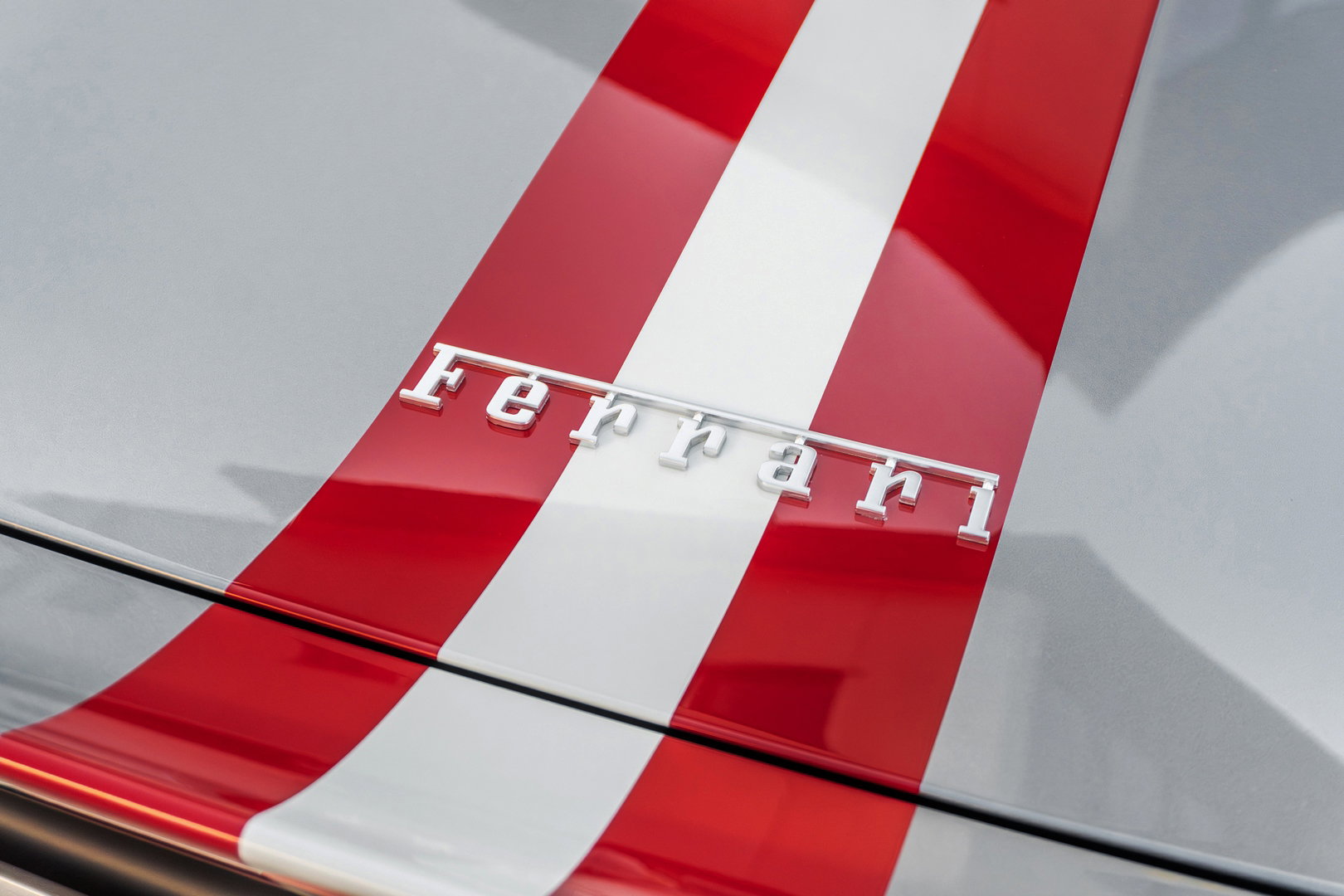 Ferrari 812 Competizione Aperta