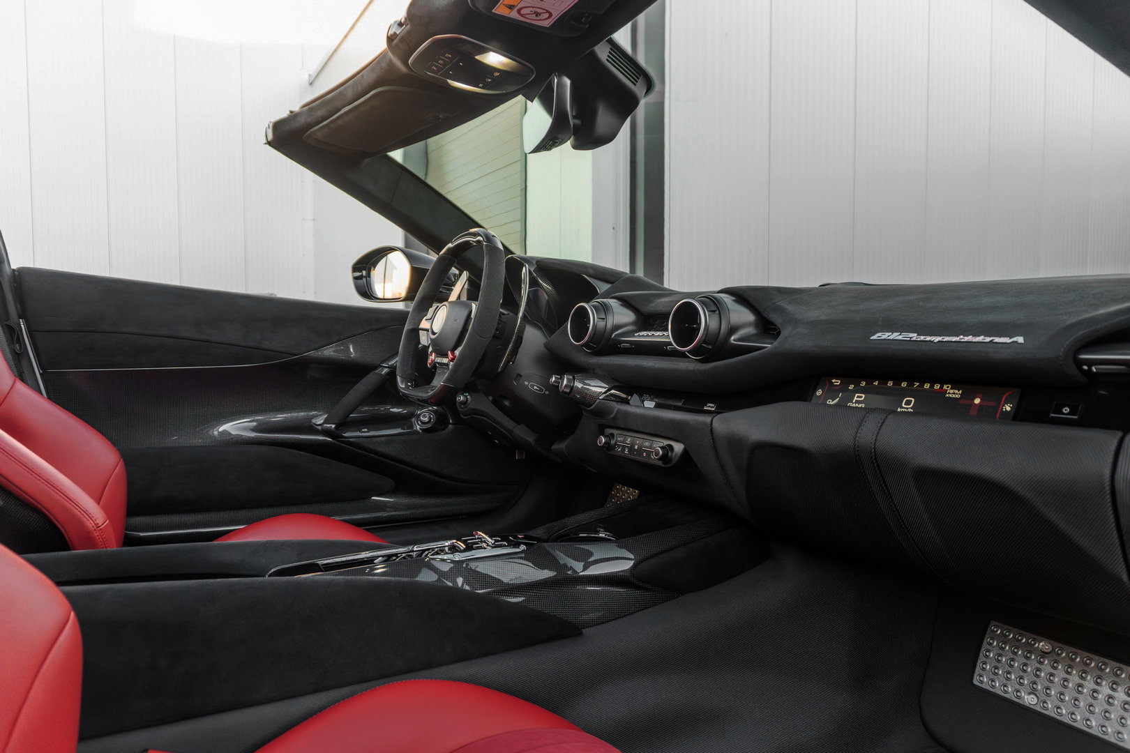 Ferrari 812 Competizione Aperta