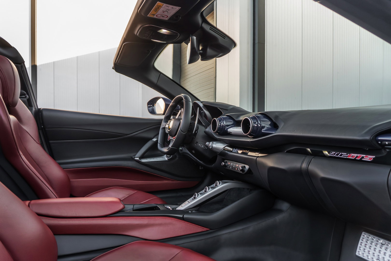 Ferrari 812 GTS