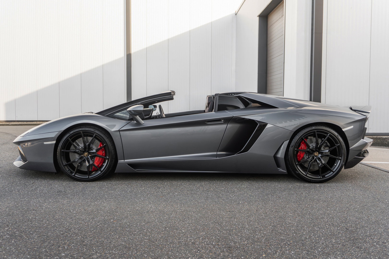 Lamborghini Aventador LP700-4