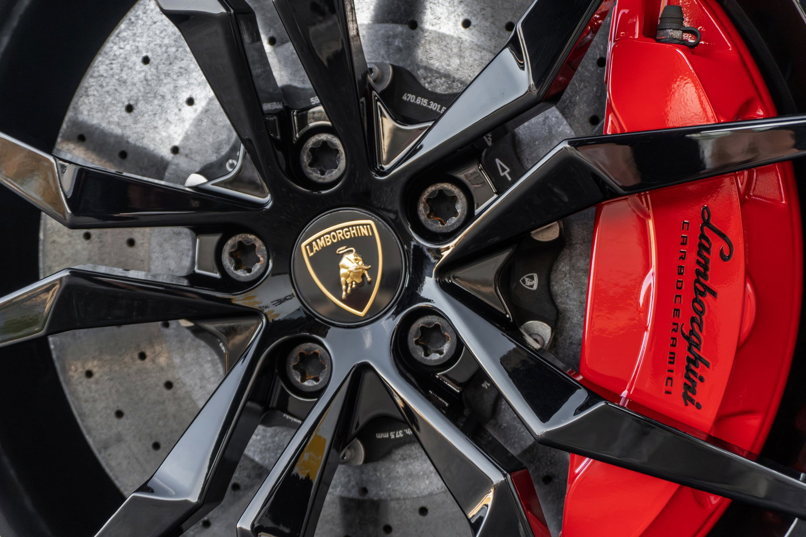 Lamborghini Aventador LP700-4