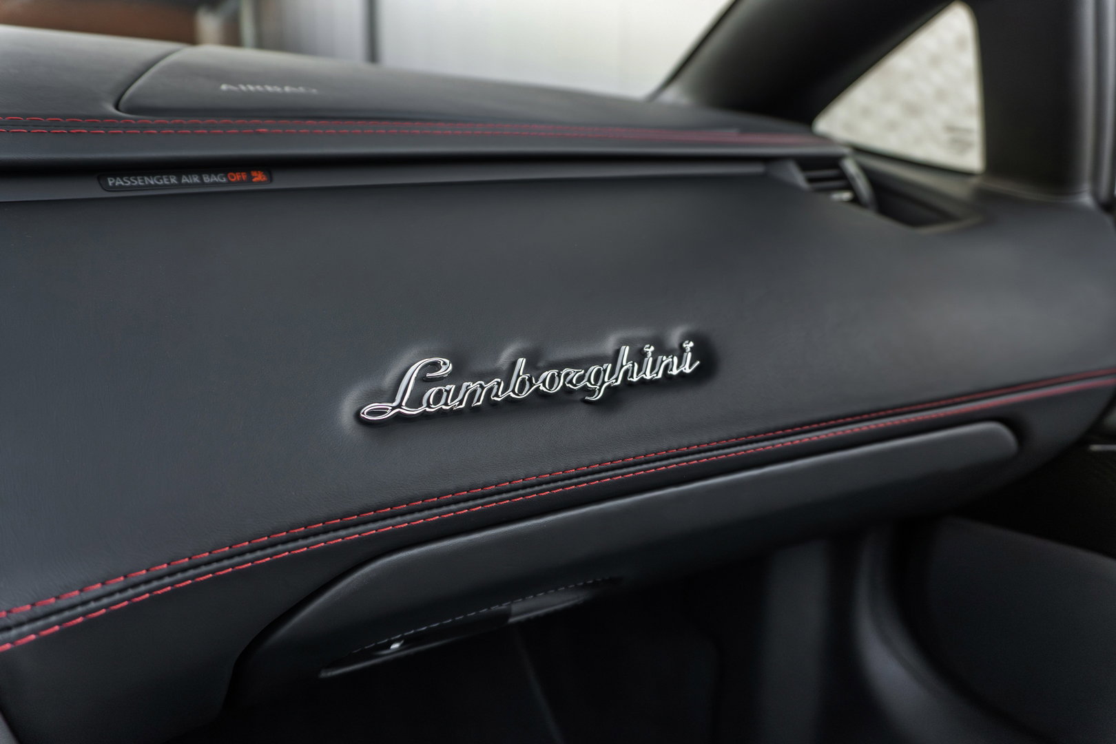 Lamborghini Aventador LP700-4