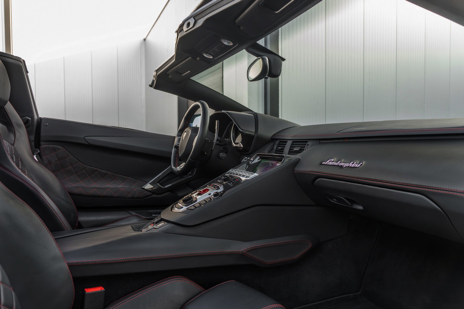 Lamborghini Aventador LP700-4
