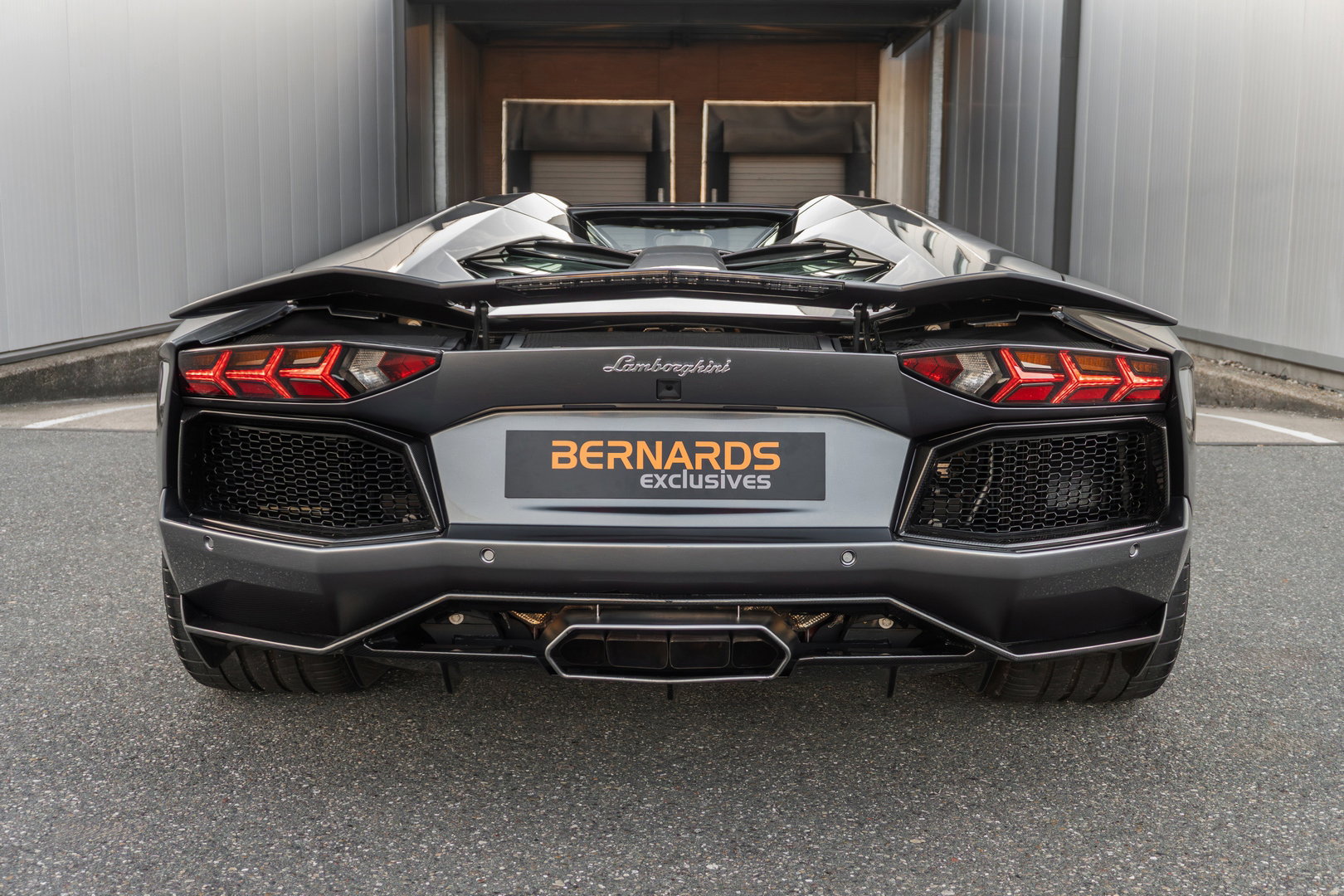 Lamborghini Aventador LP700-4