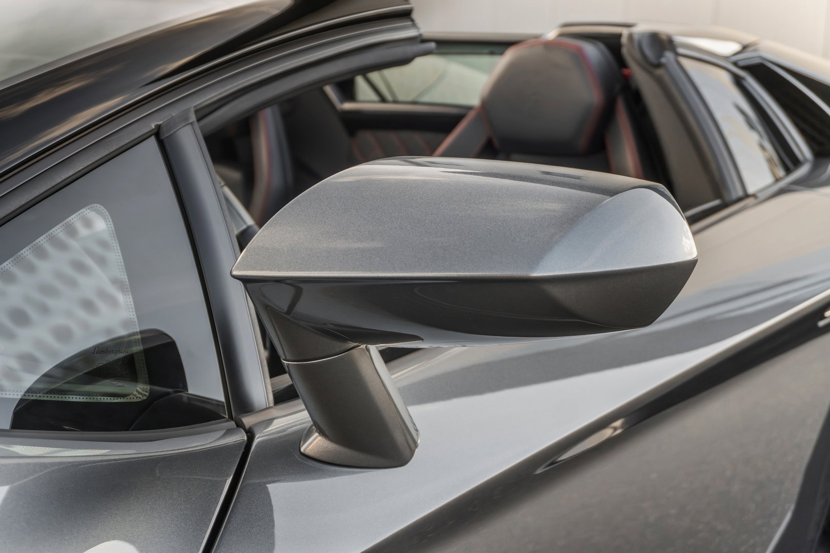 Lamborghini Aventador LP700-4