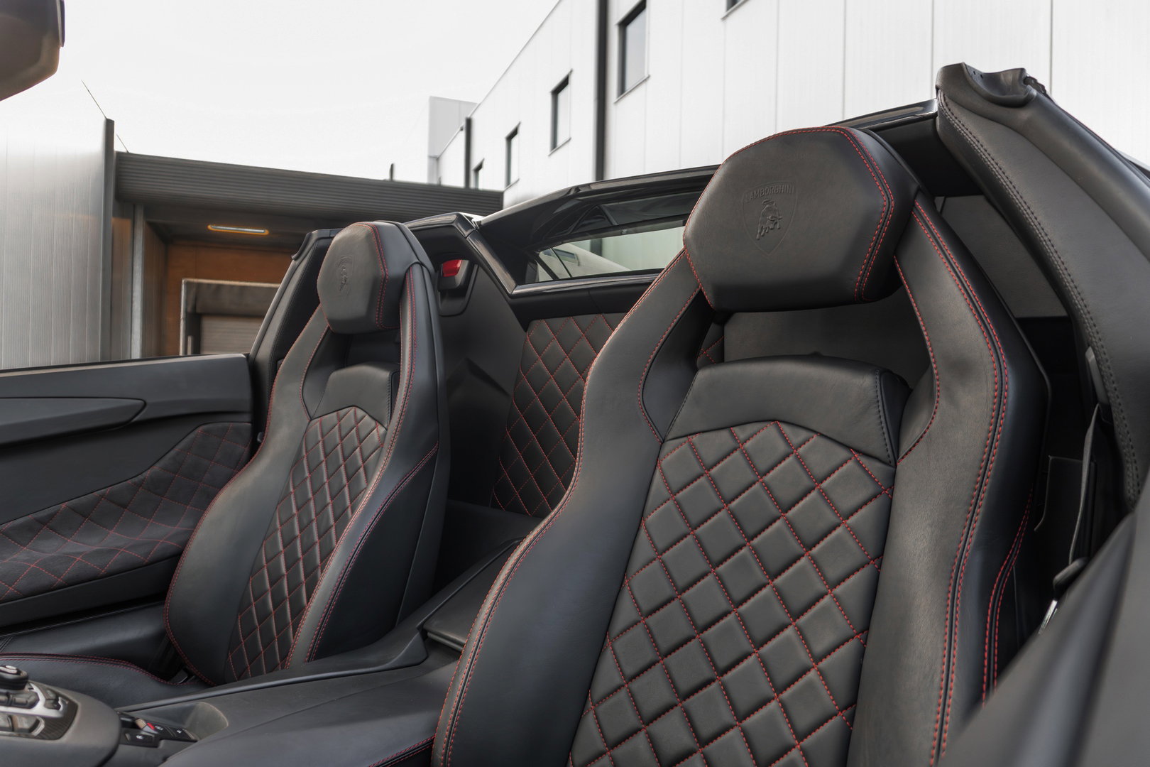 Lamborghini Aventador LP700-4