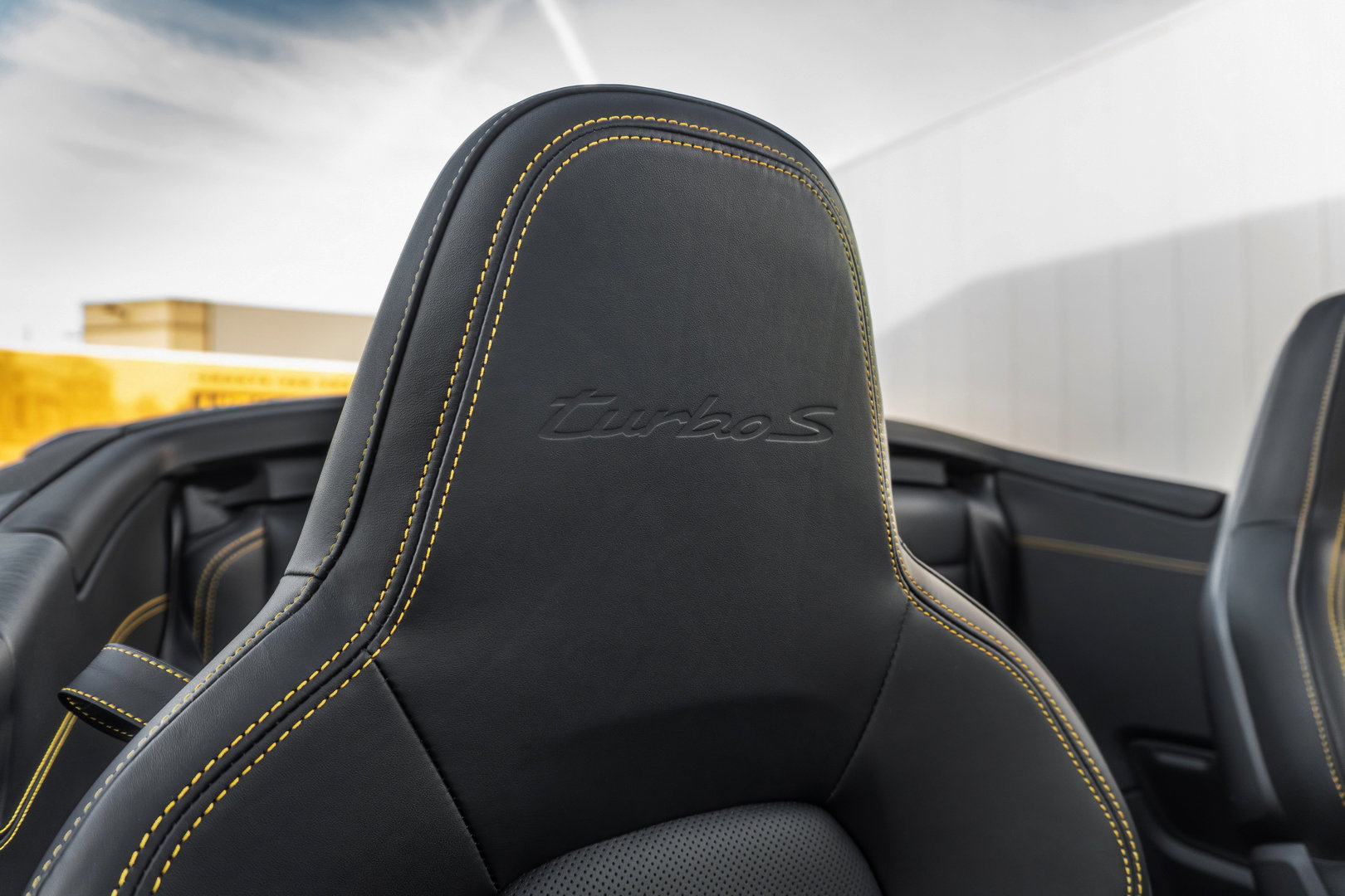 Porsche 911 (992) Turbo S Cabriolet