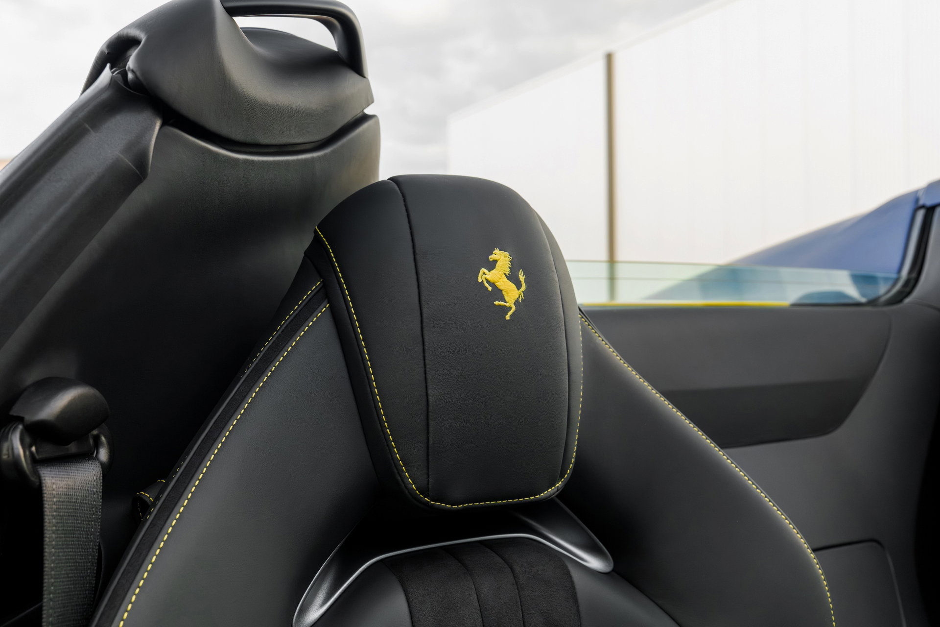 Ferrari 812 GTS