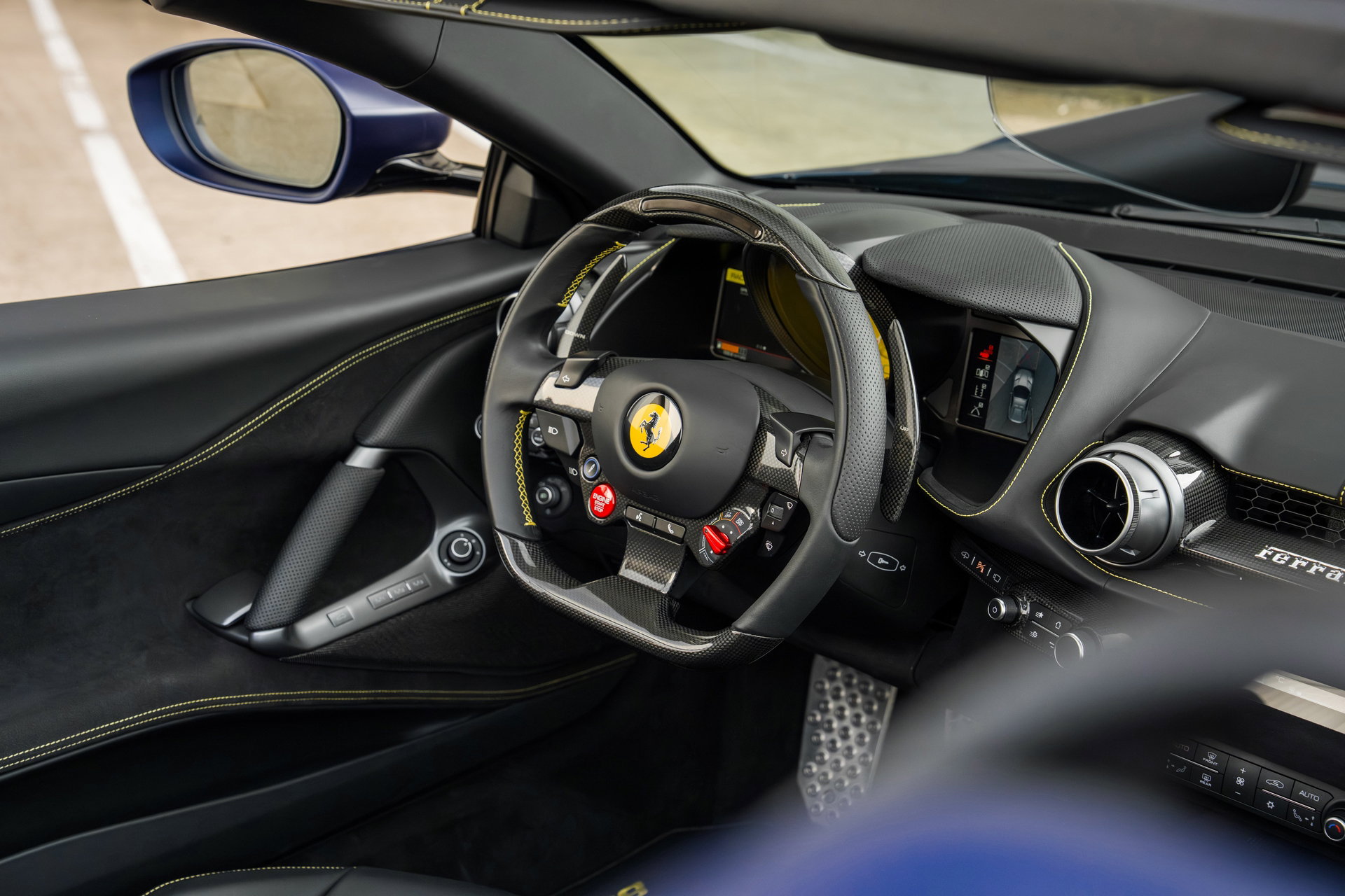 Ferrari 812 GTS