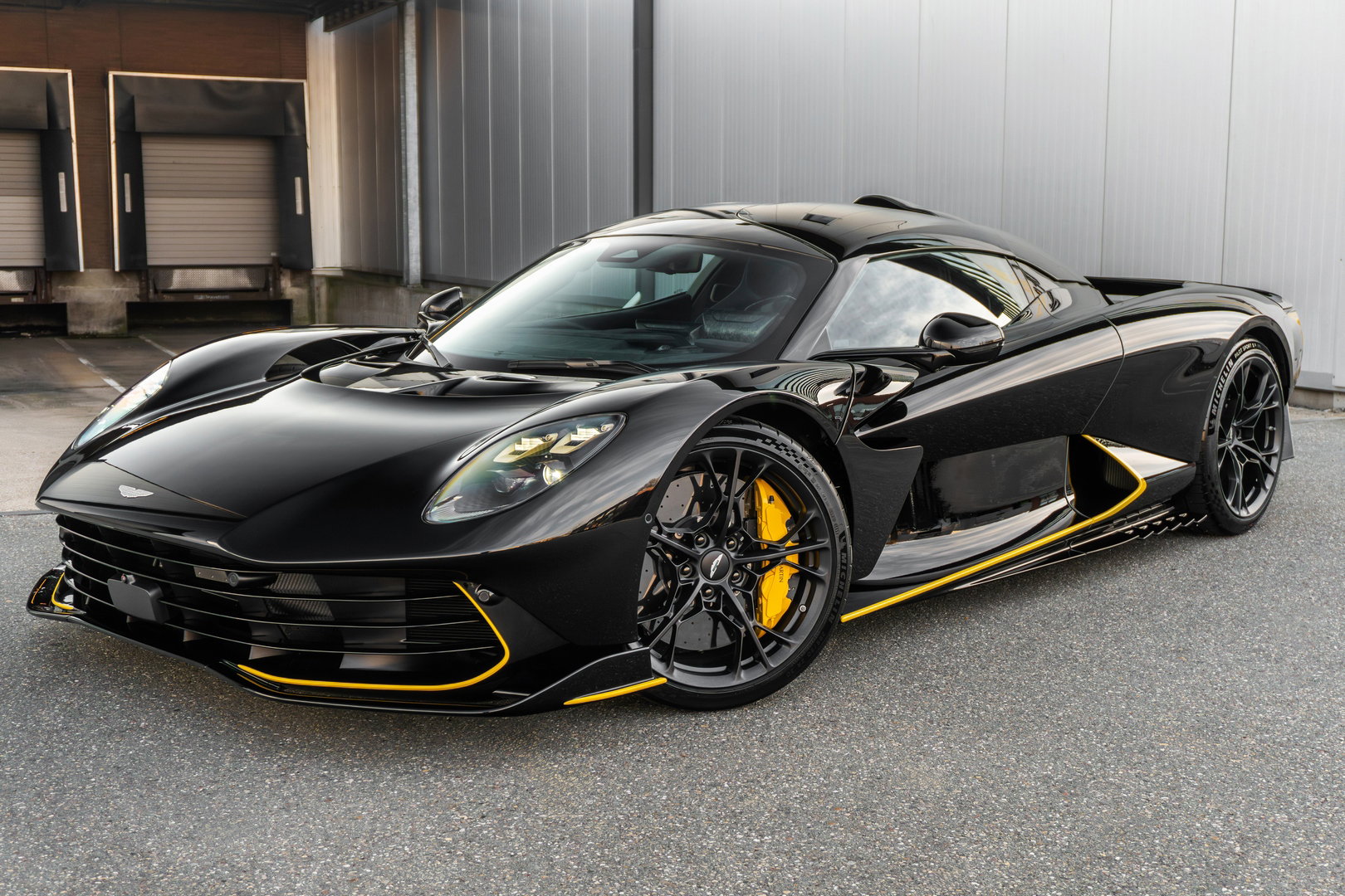 Aston Martin Valhalla