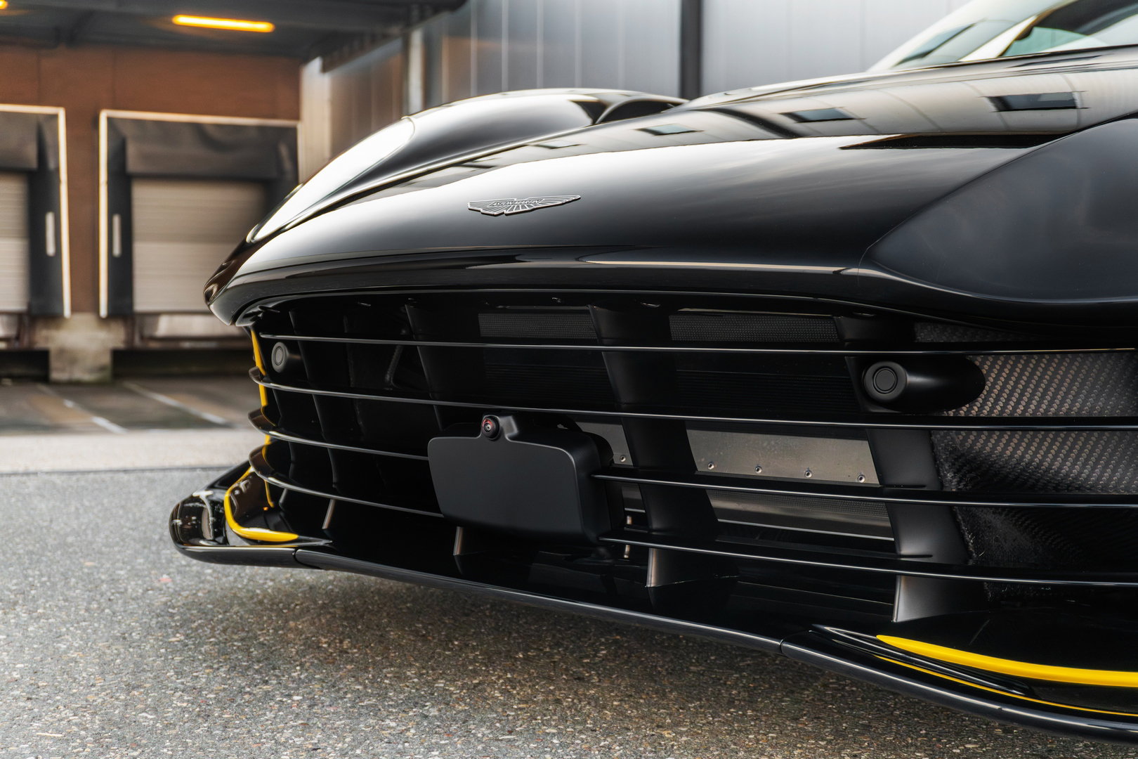 Aston Martin Valhalla