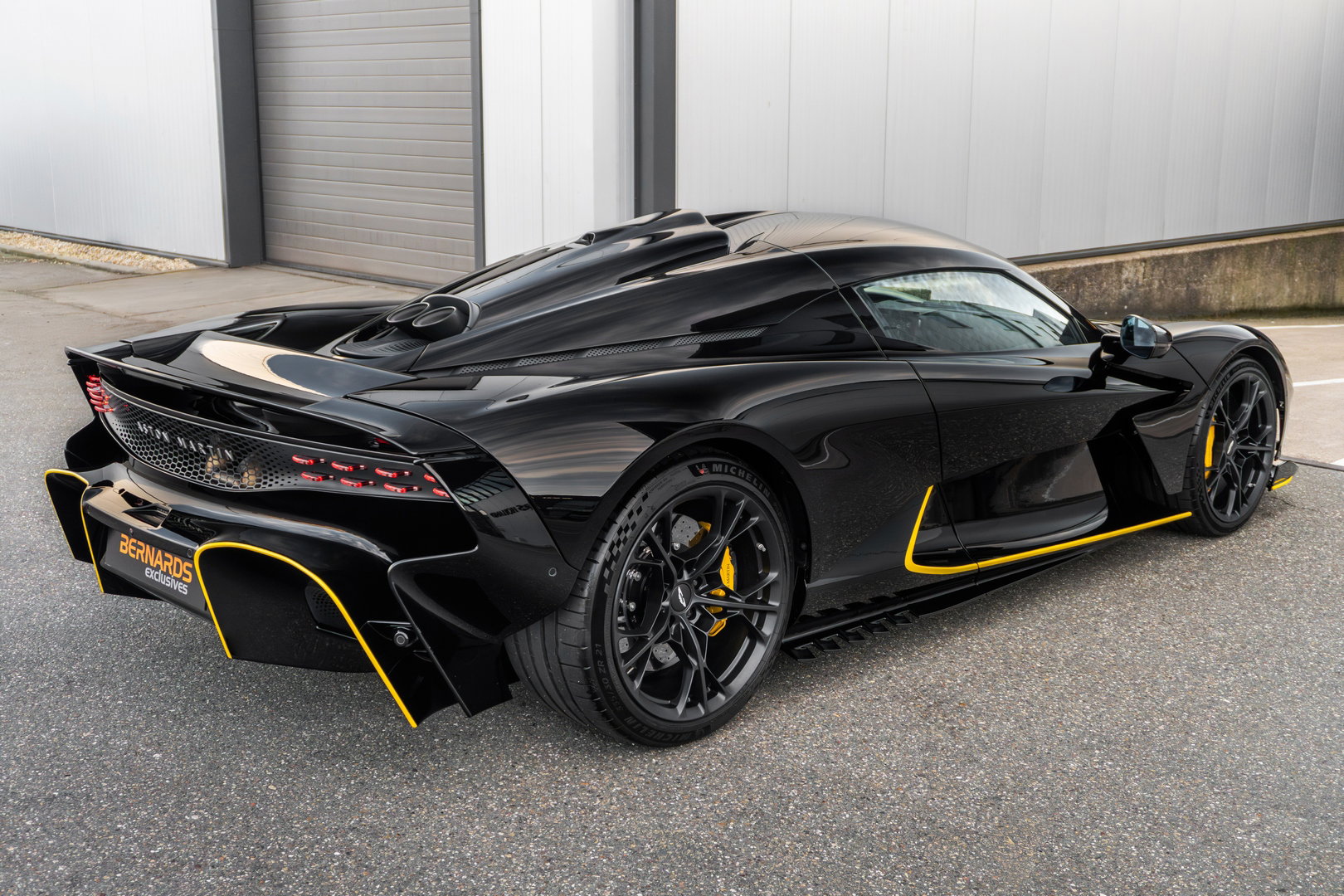 Aston Martin Valhalla