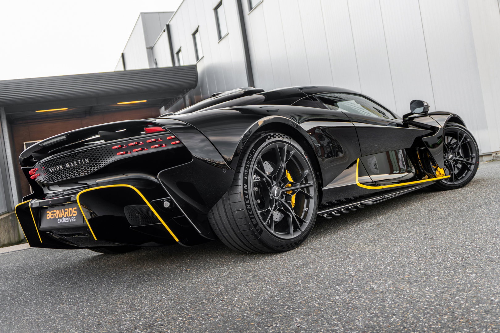 Aston Martin Valhalla