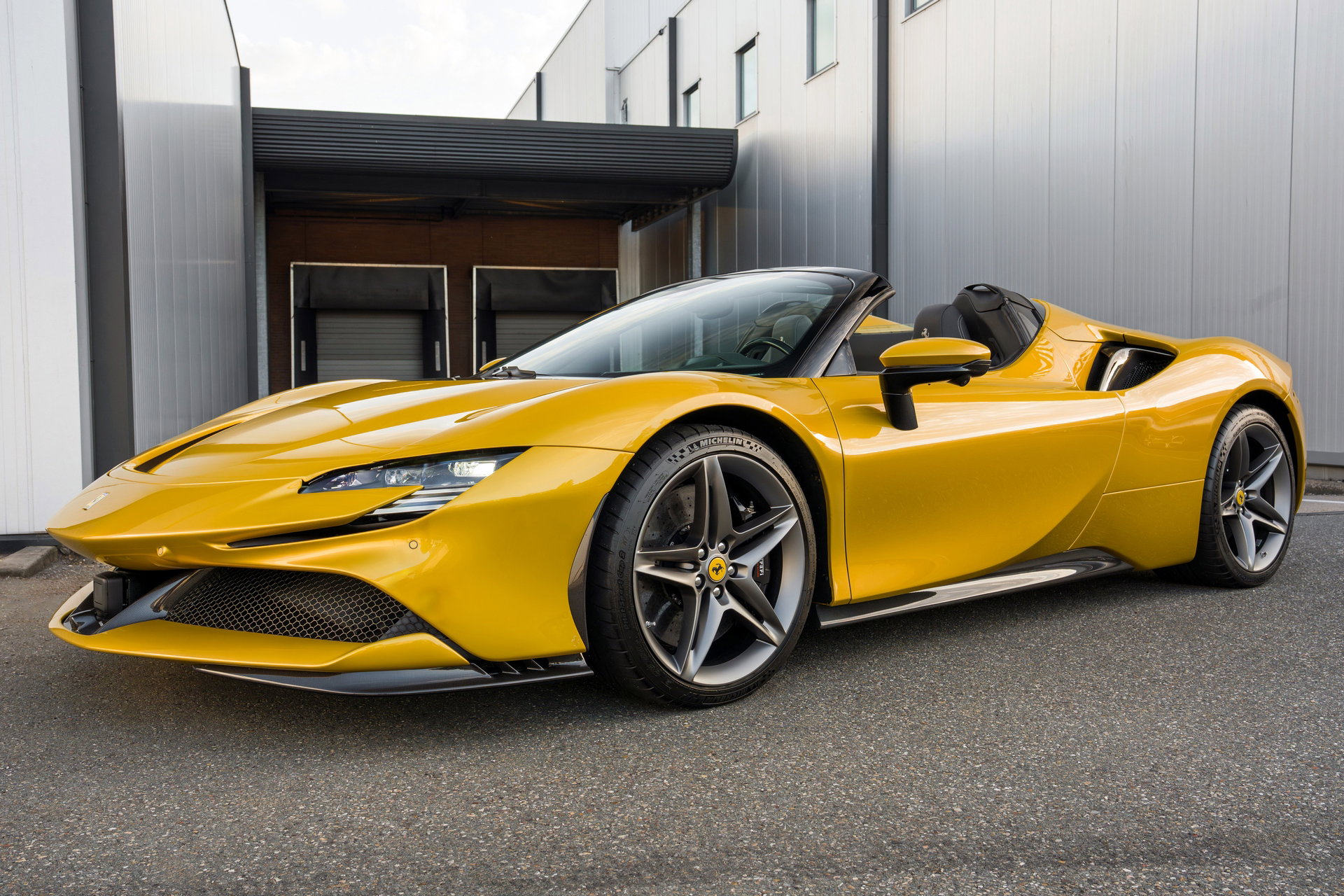 Ferrari SF90 Spider
