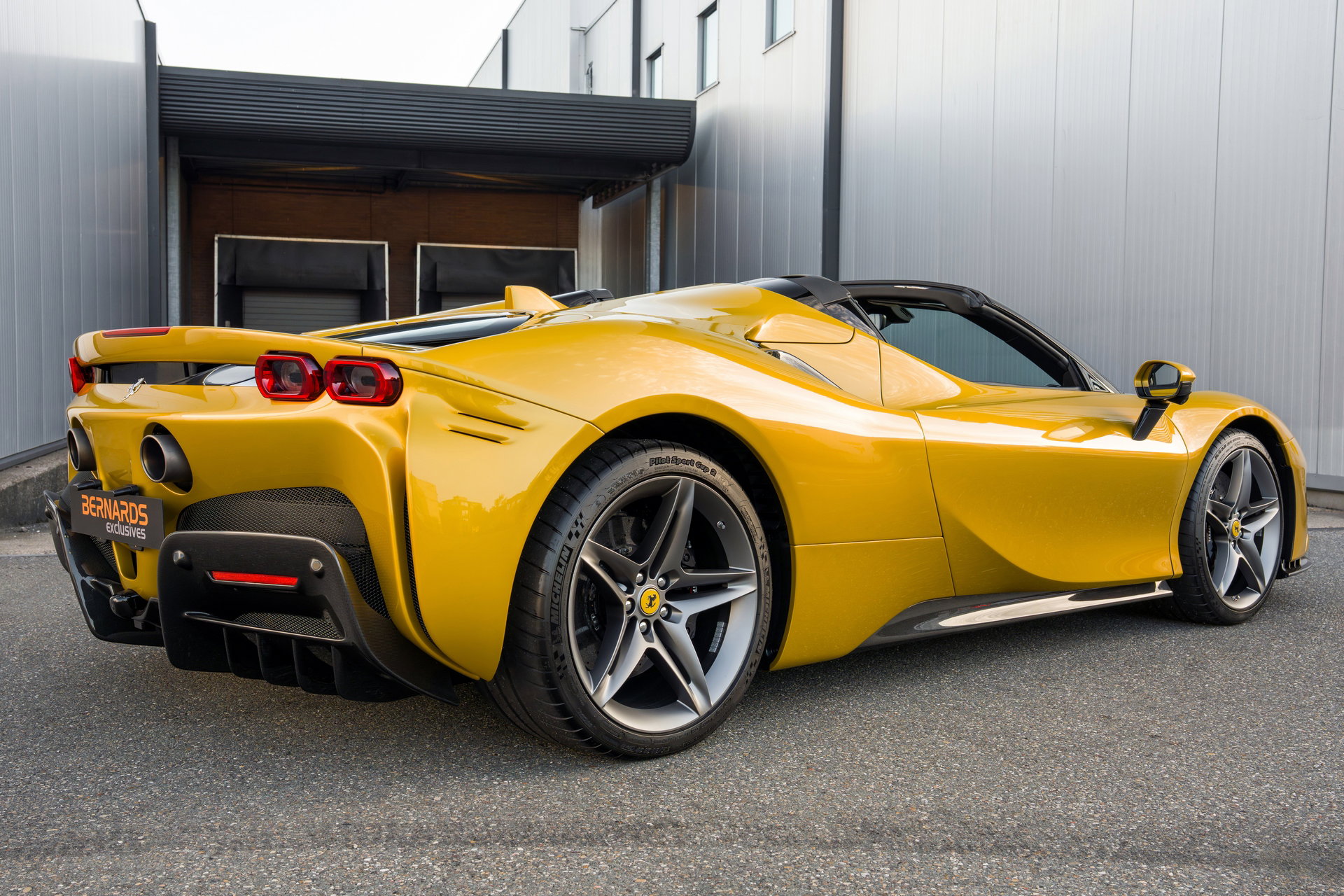 Ferrari SF90 Spider