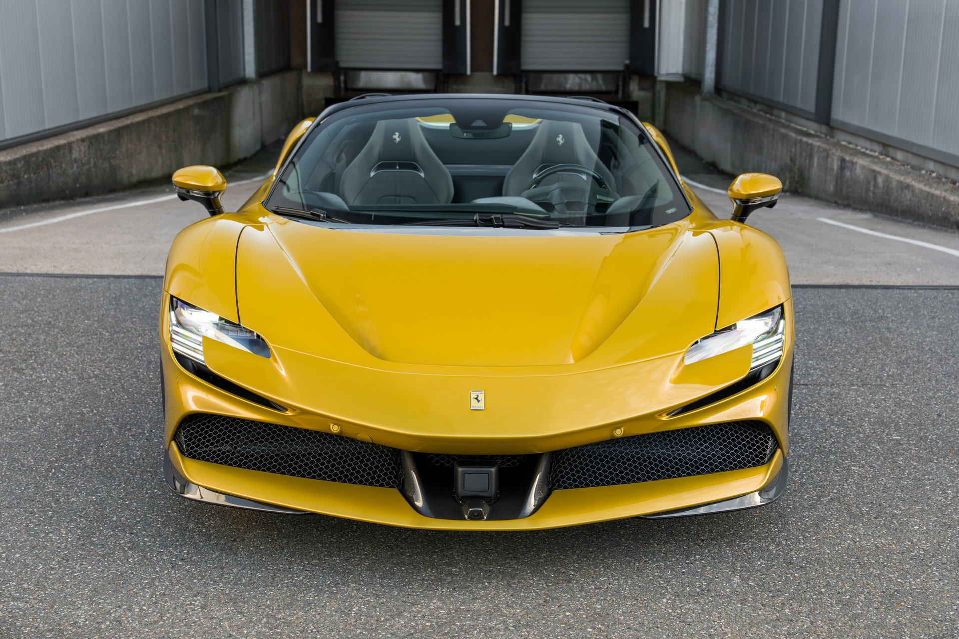 Ferrari SF90 Spider