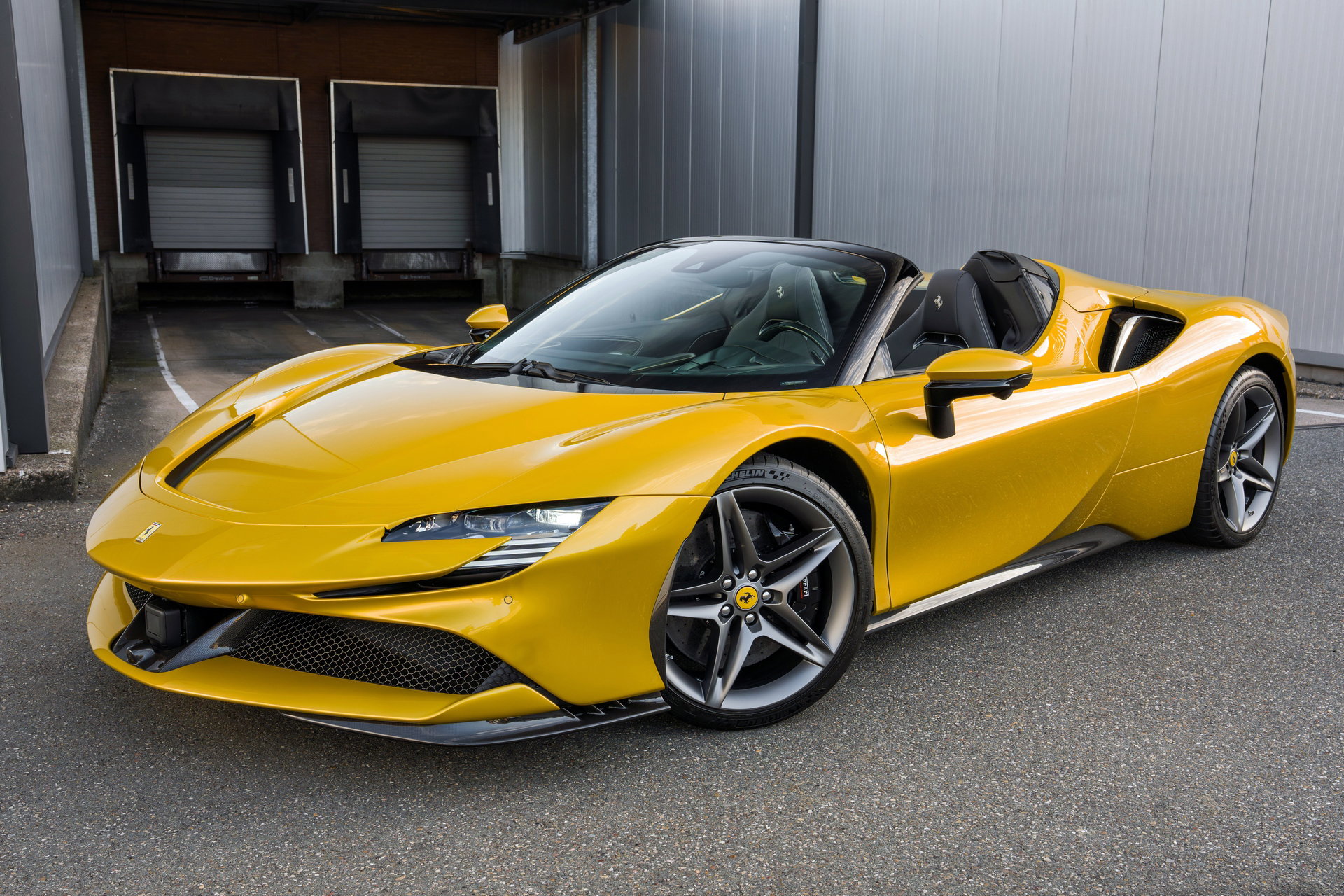 Ferrari SF90 Spider
