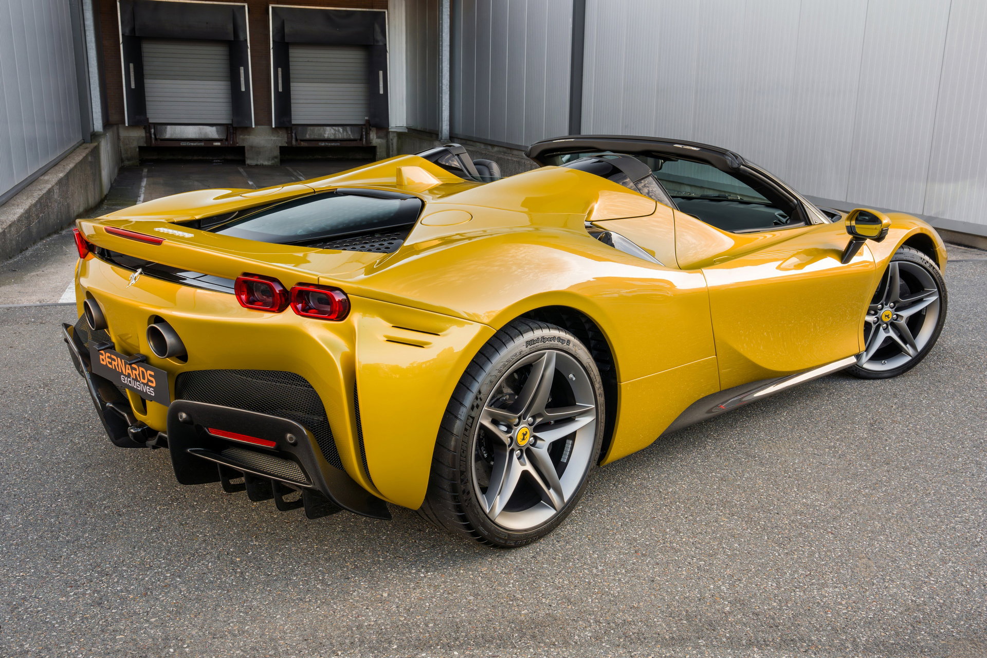 Ferrari SF90 Spider
