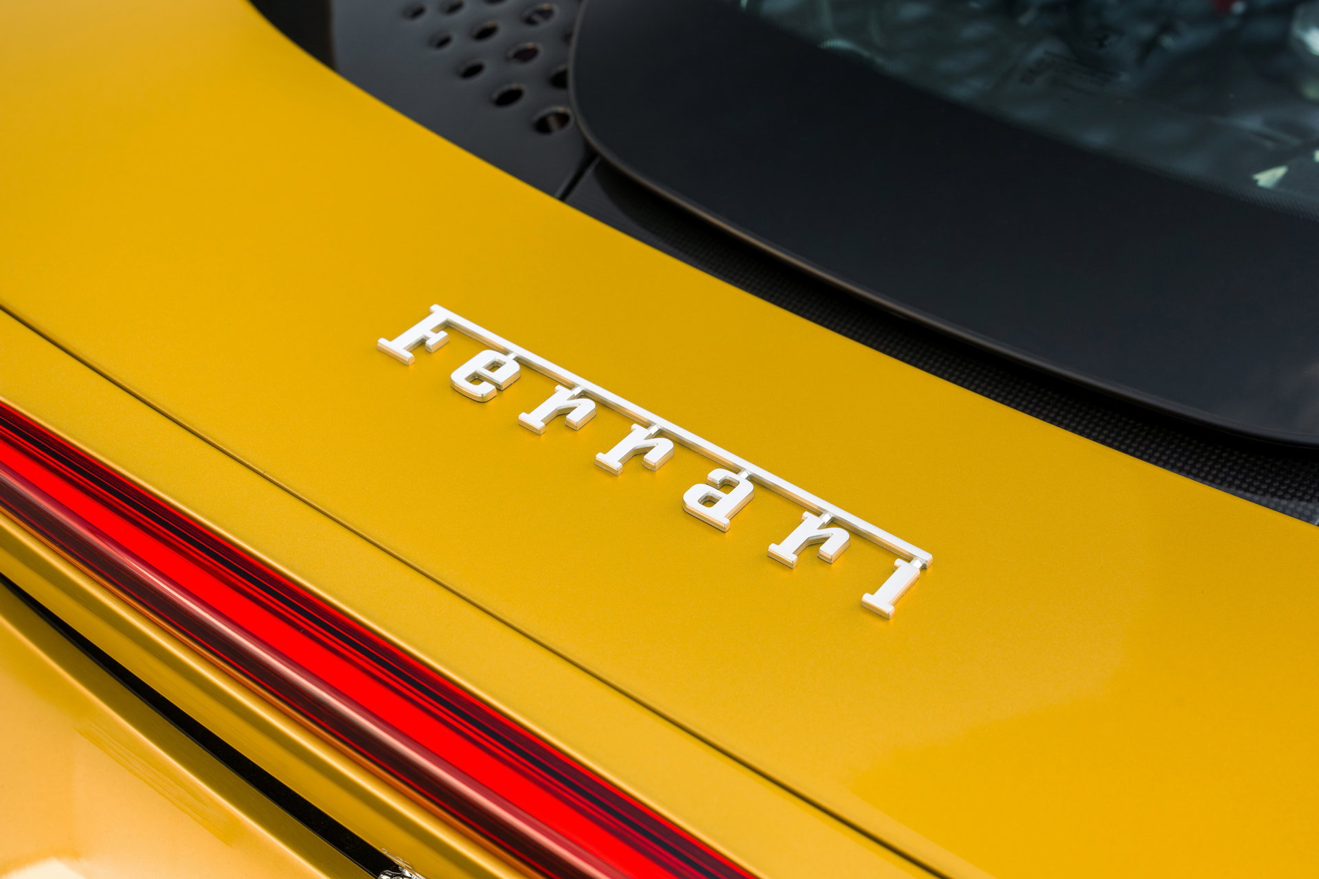 Ferrari SF90 Spider