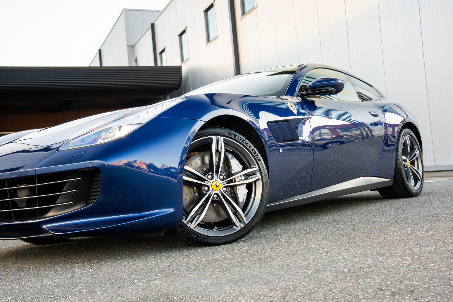 Ferrari GTC4Lusso 6.3 V12